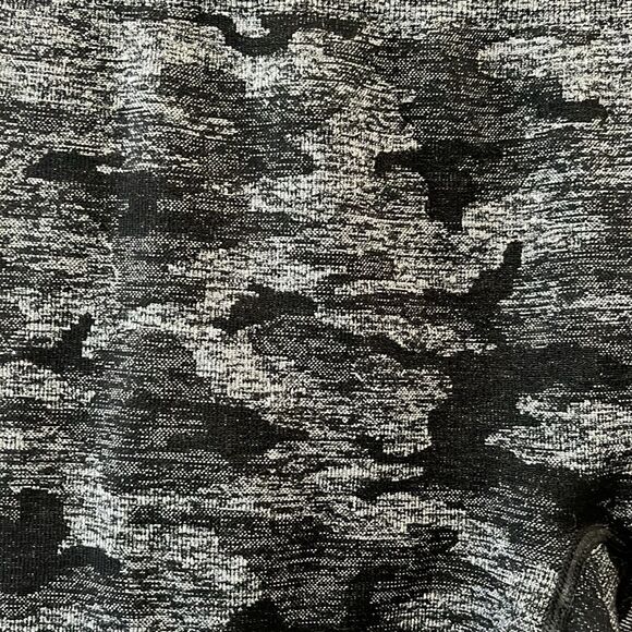 GYMSHARK Adapt Camo Seamless Leggings, Grey/Black, Size S - Picture 2 of 5